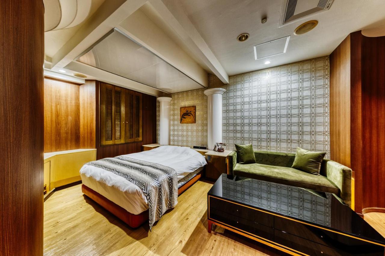 Hotel Artia Dinosaur Machida -Adult Only Kamiseya Exteriér fotografie